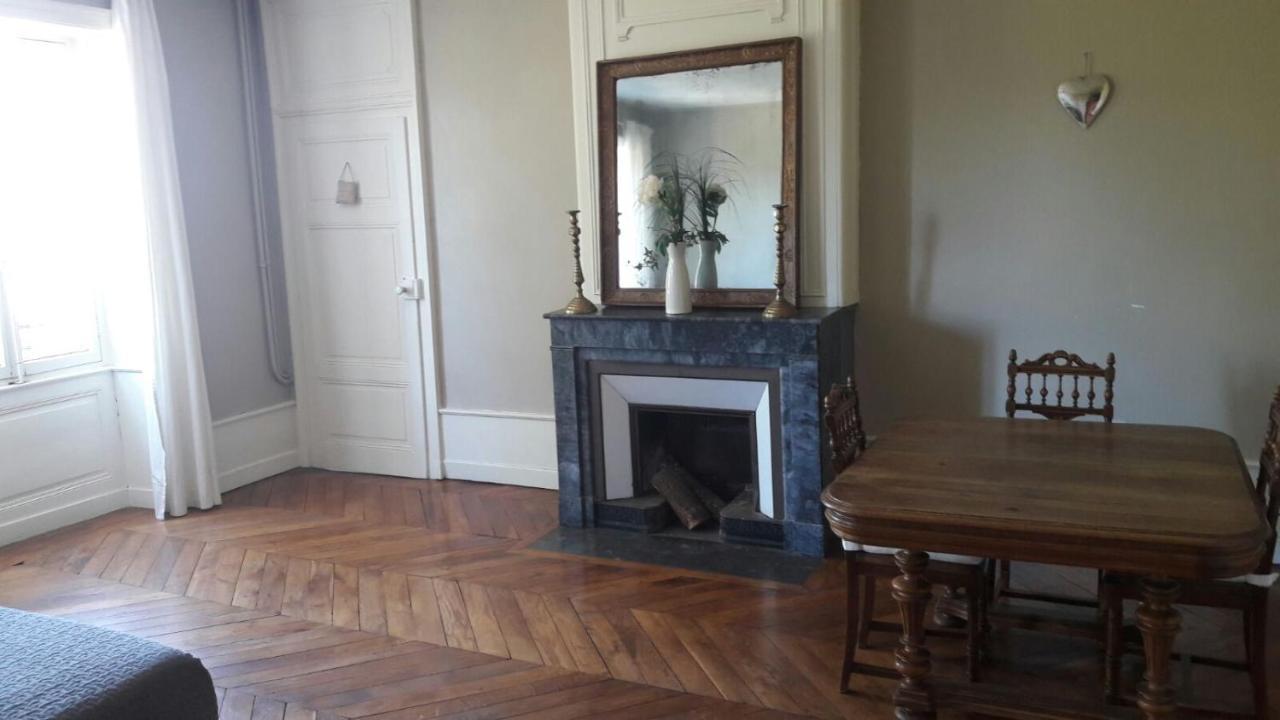 Chambres Et Table L' Echappee Bouvesse-Quirieu Екстериор снимка