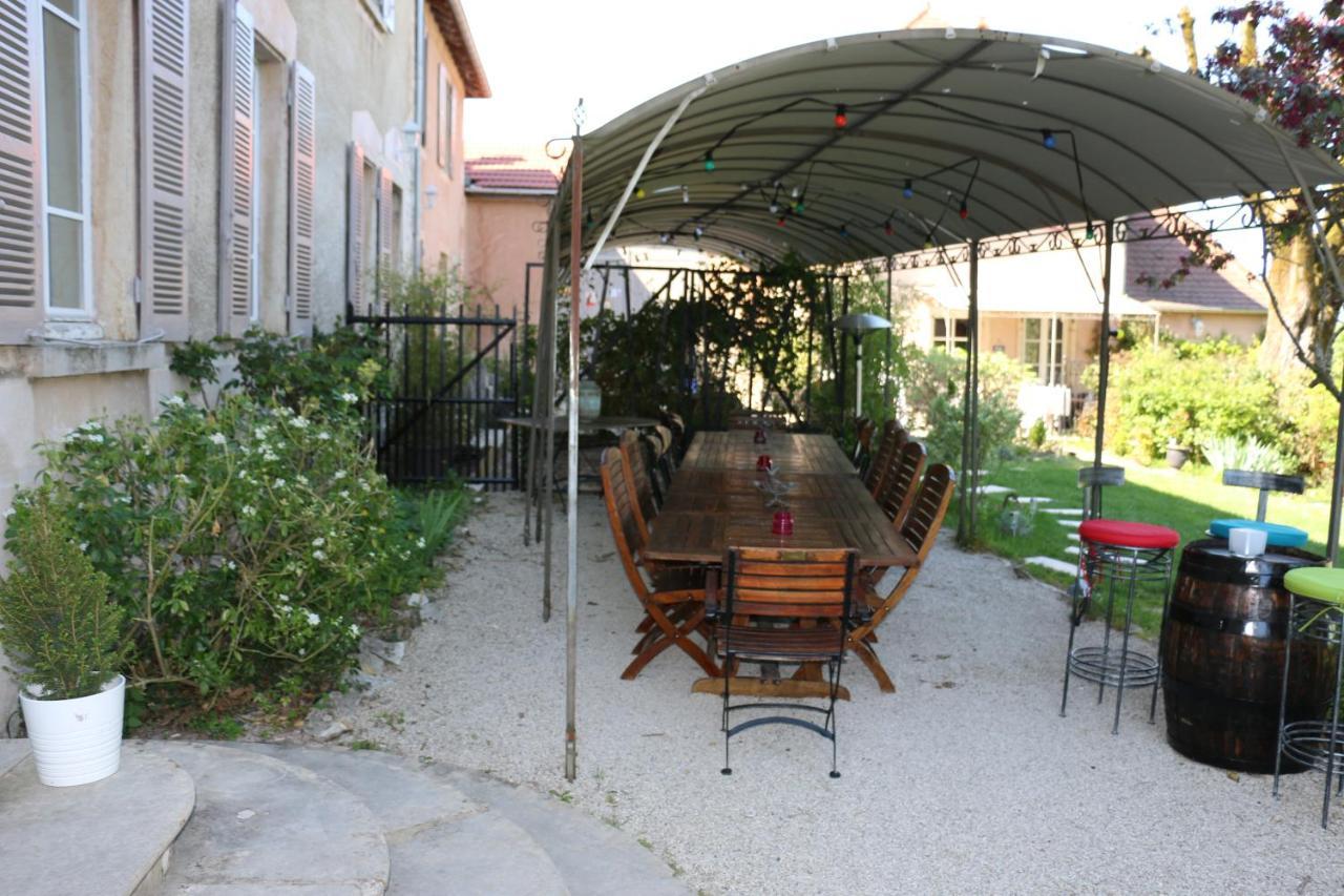 Chambres Et Table L' Echappee Bouvesse-Quirieu Екстериор снимка